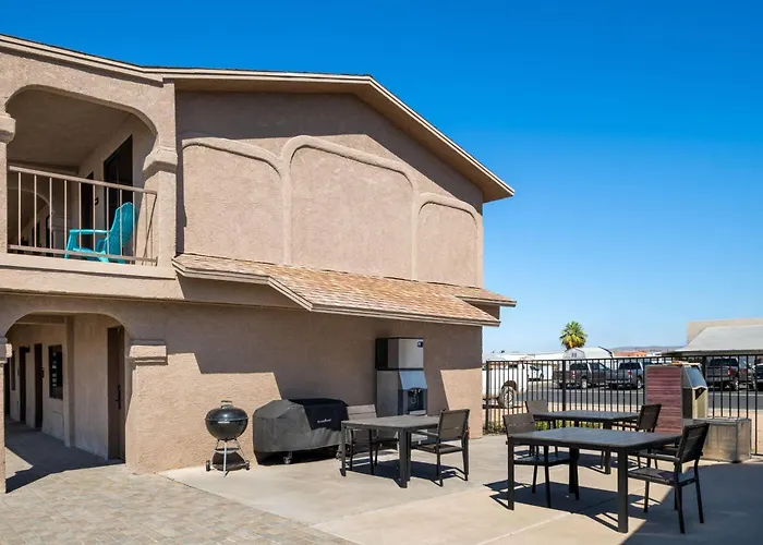 Travelodge By Wyndham Parker